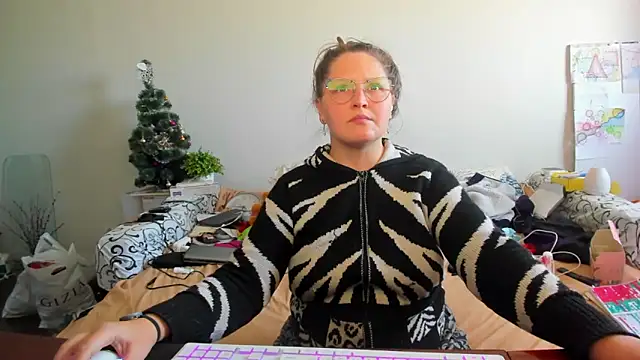 IamYourNarcotic online show from 2, 2, 2026