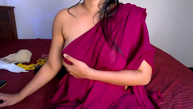 Snapshot of BeautyPriya chatting on 29, 5, 2026 BeautyPriya online show from 29, 5, 2026