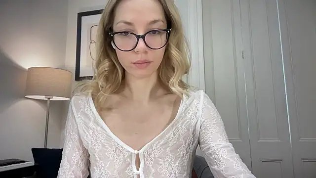 Snapshot of Cutensadistic chatting on 14, 12, 2024 Cutensadistic online show from 14, 12, 2024