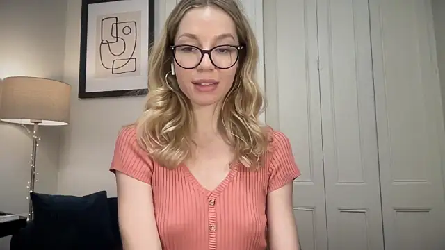 Snapshot of Cutensadistic chatting on 20, 12, 2024 Cutensadistic online show from 20, 12, 2024