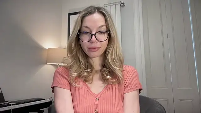 Snapshot of Cutensadistic chatting on 22, 1, 2025 Cutensadistic online show from 22, 1, 2025