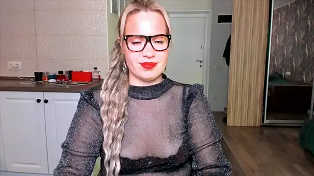 HotTiffani online show from 19, 10, 2025