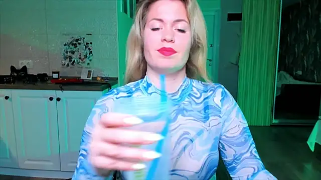 HotTiffani online show from 2, 3, 2026