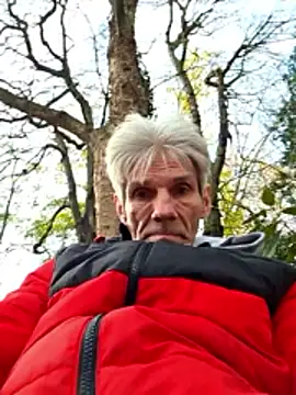 Snapshot of InMeinenMund chatting on 13, 11, 2025 InMeinenMund online show from 13, 11, 2025