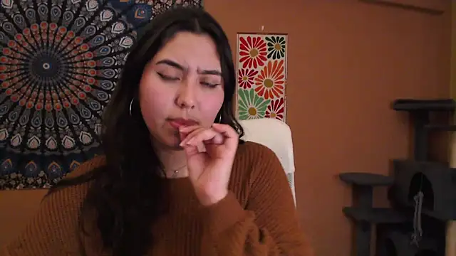 Snapshot of IntimateTales chatting on 20, 12, 2024 IntimateTales online show from 20, 12, 2024