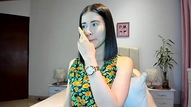 macarena vallejo online show from 18, 2, 2025