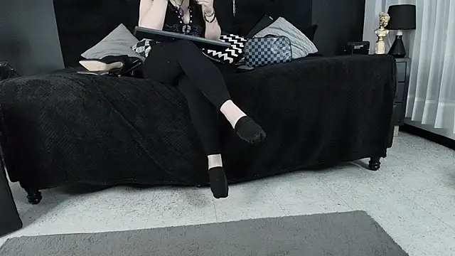  Jade 16 online show from 30, 10, 2025