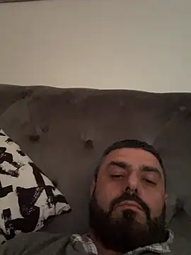 ChiIul11 online show from 10, 5, 2026