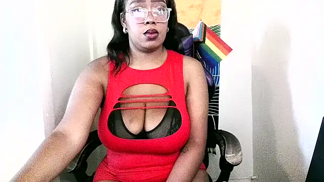 Snapshot of MistressKayy chatting on 9, 9, 2025 MistressKayy online show from 9, 9, 2025