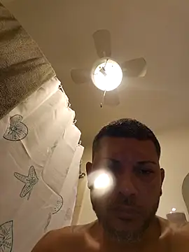 Snapshot of tropikboy chatting on 24, 2, 2026 tropikboy online show from 24, 2, 2026