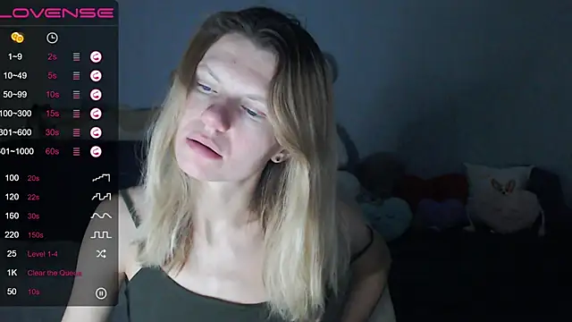 Snapshot of night_is_dark chatting on 13, 12, 2024 night is dark online show from 13, 12, 2024