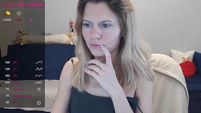 Snapshot of night_is_dark chatting on 20, 12, 2024 night is dark online show from 20, 12, 2024