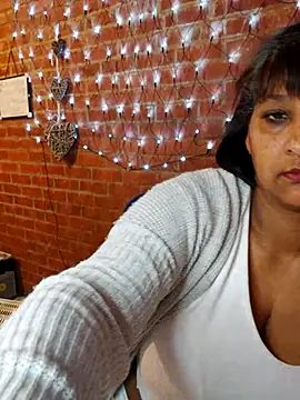 Snapshot of Lilybanx chatting on 10, 3, 2025 Lilybanx online show from 10, 3, 2025