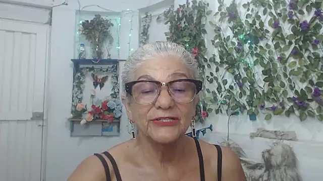 FunnyGrandma online show from 22, 12, 2024
