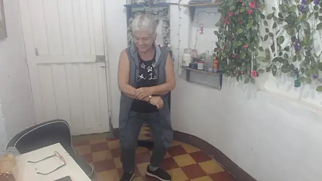 FunnyGrandma online show from 14, 3, 2025