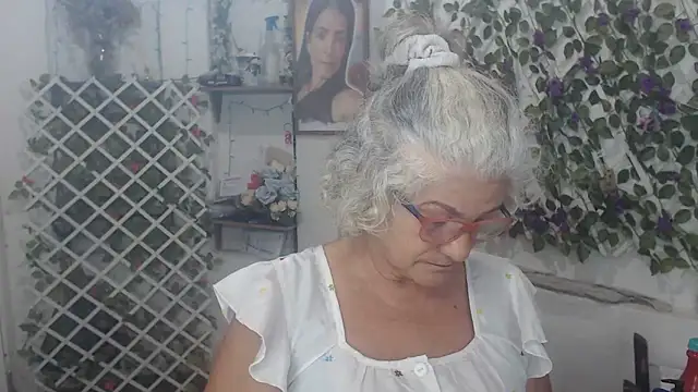 FunnyGrandma online show from 24, 11, 2025