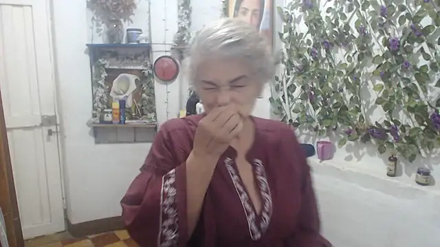 FunnyGrandma online show from 6, 7, 2026