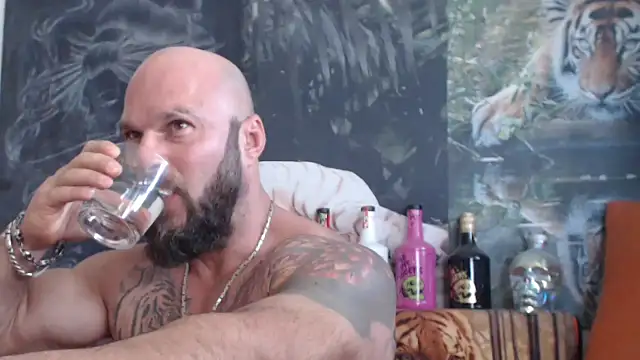 Snapshot of viking_30 chatting on 9, 9, 2025 viking 30 online show from 9, 9, 2025