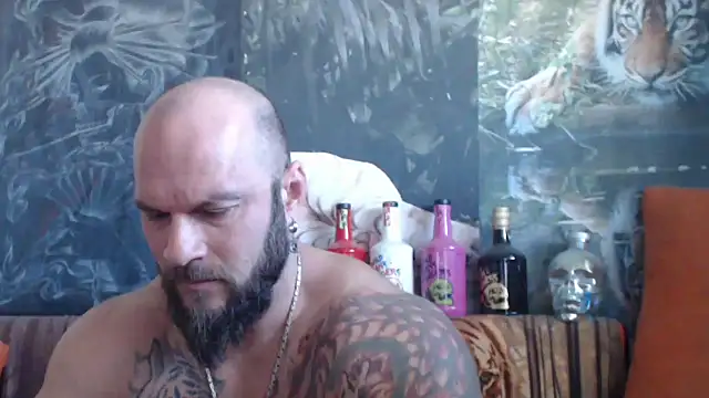 Snapshot of viking_30 chatting on 24, 9, 2025 viking 30 online show from 24, 9, 2025