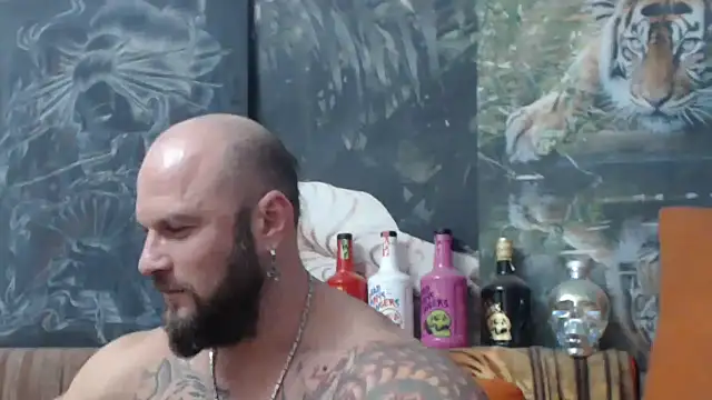 Snapshot of viking_30 chatting on 17, 10, 2025 viking 30 online show from 17, 10, 2025