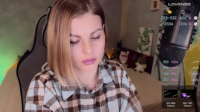 Snapshot of Your_Sweet_Lilu chatting on 11, 12, 2024 Your Sweet Lilu online show from 11, 12, 2024