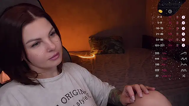 Snapshot of Your_Sweet_Lilu chatting on 12, 11, 2025 Your Sweet Lilu online show from 12, 11, 2025