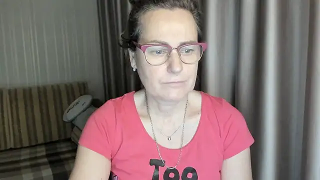 lauraoven online show from 11, 1, 2025