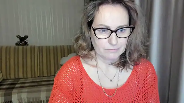 lauraoven online show from 2, 3, 2025