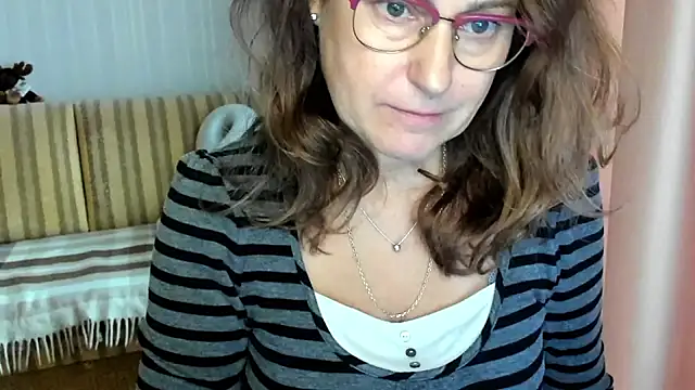 lauraoven online show from 23, 10, 2025