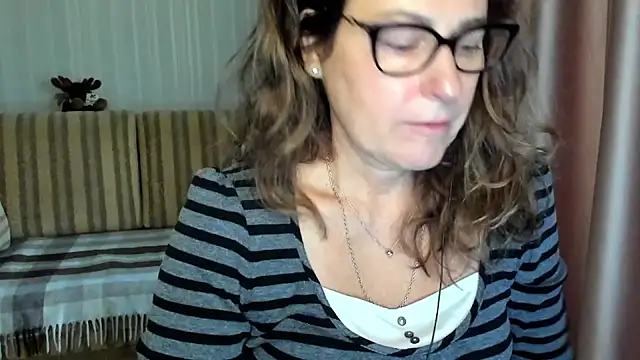 lauraoven online show from 26, 10, 2025