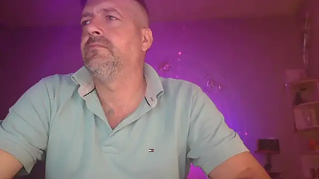 Snapshot of matrikes1 chatting on 5, 5, 2026 matrikes1 online show from 5, 5, 2026