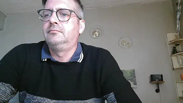 Snapshot of matrikes1 chatting on 18, 5, 2026 matrikes1 online show from 18, 5, 2026
