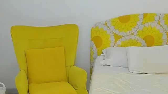 milf penelope online show from 1, 5, 2026