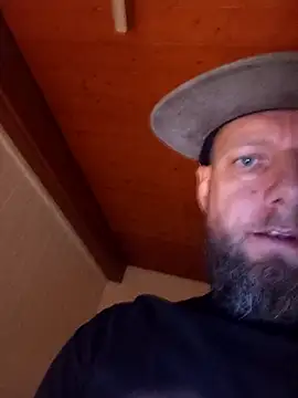 Snapshot of Kw8585kw chatting on 27, 11, 2025 Kw8585kw online show from 27, 11, 2025