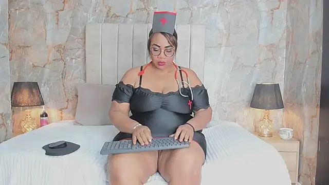 Snapshot of AranzaLatinBlacks chatting on 2, 2, 2025 AranzaLatinBlacks online show from 2, 2, 2025