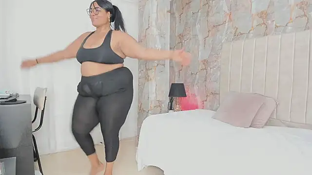 Snapshot of AranzaLatinBlacks chatting on 25, 2, 2025 AranzaLatinBlacks online show from 25, 2, 2025