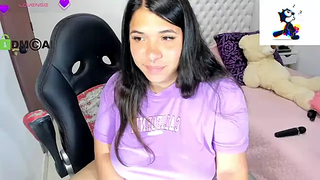 Karlathompson online show from 10, 2, 2025