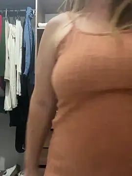 moniquerainx online show from 17, 11, 2025