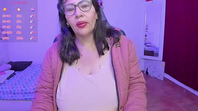 esmeralda milf online show from 15, 4, 2026