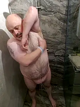 Bibear197511 online show from 4, 10, 2025