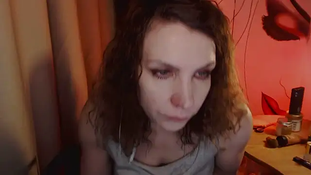 JohansonKatie online show from 22, 1, 2025