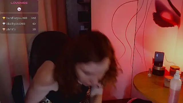 JohansonKatie online show from 10, 2, 2025