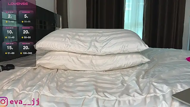 Eva JJ online show from 5, 3, 2025