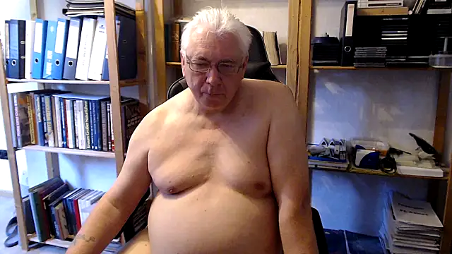 Snapshot of SchwanzhureXXL chatting on 30, 5, 2026 SchwanzhureXXL online show from 30, 5, 2026
