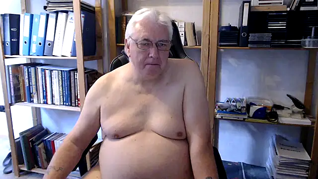 Snapshot of SchwanzhureXXL chatting on 10, 6, 2026 SchwanzhureXXL online show from 10, 6, 2026