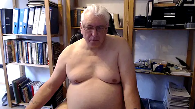 Snapshot of SchwanzhureXXL chatting on 14, 6, 2026 SchwanzhureXXL online show from 14, 6, 2026