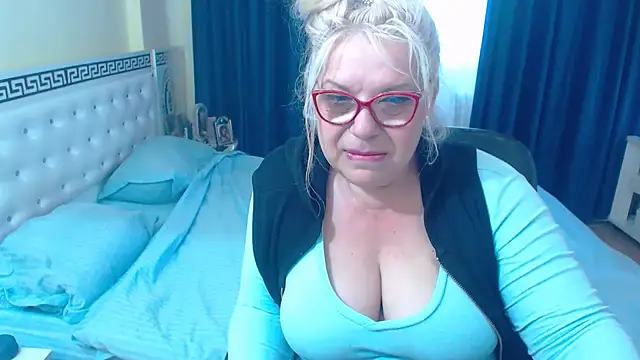 SonyaHotMilf online show from 15, 5, 2026
