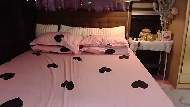 xheavenlytrans online show from 30, 3, 2026