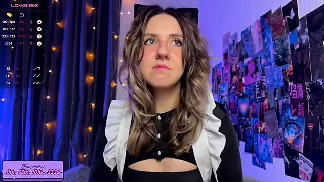 HotaruTomo online show from 5, 10, 2025