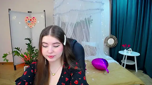 NicoleFoxery online show from 15, 2, 2025